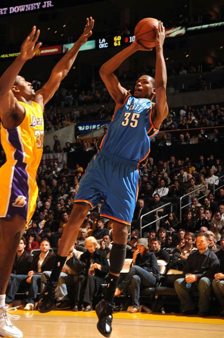 让他在高位 让他在高位