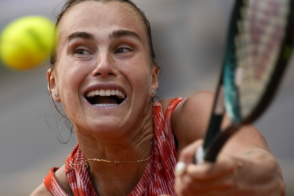 因此在球场 因此在球场