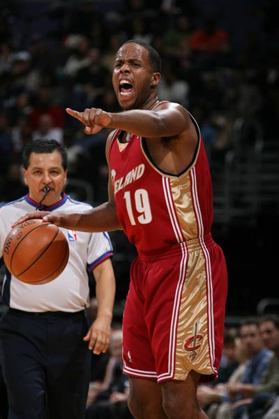 在逆风时维 在逆风时维